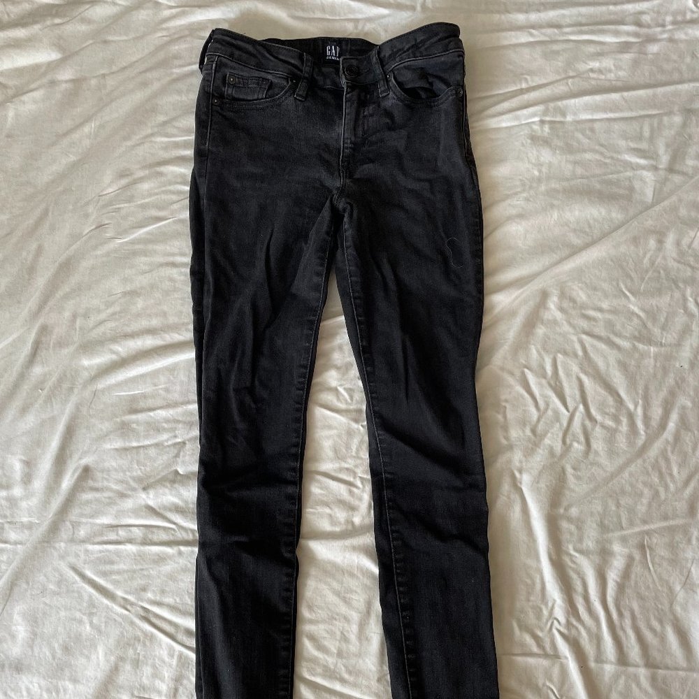 Gap black skinny jeans